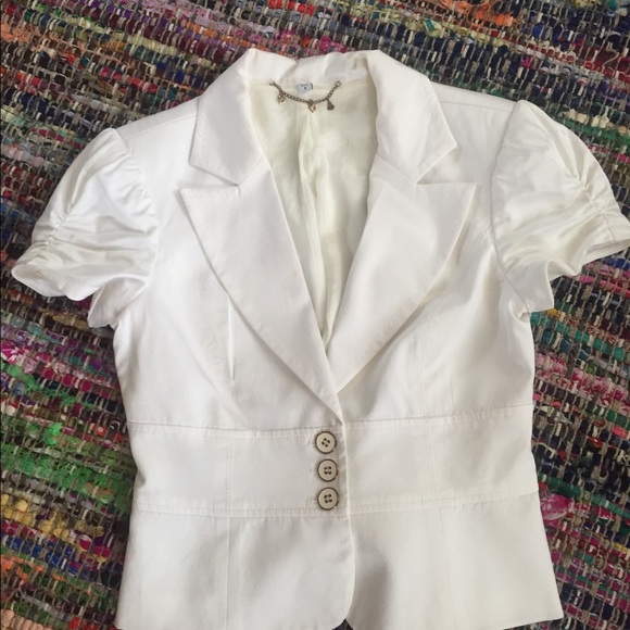 Bebe - Picture 5 of 6